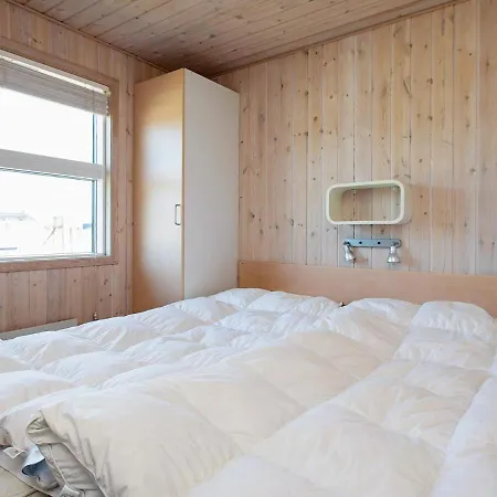 Vakantiehuis 8 Person In Harbo Re *