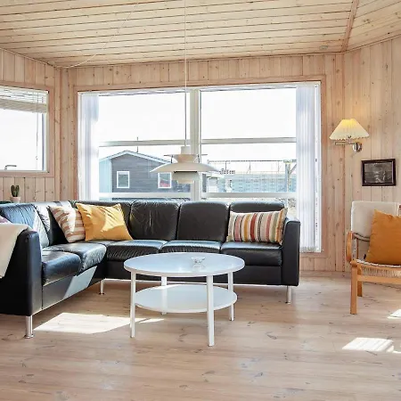 8 Person In Harbo Re Vakantiehuis Harboør